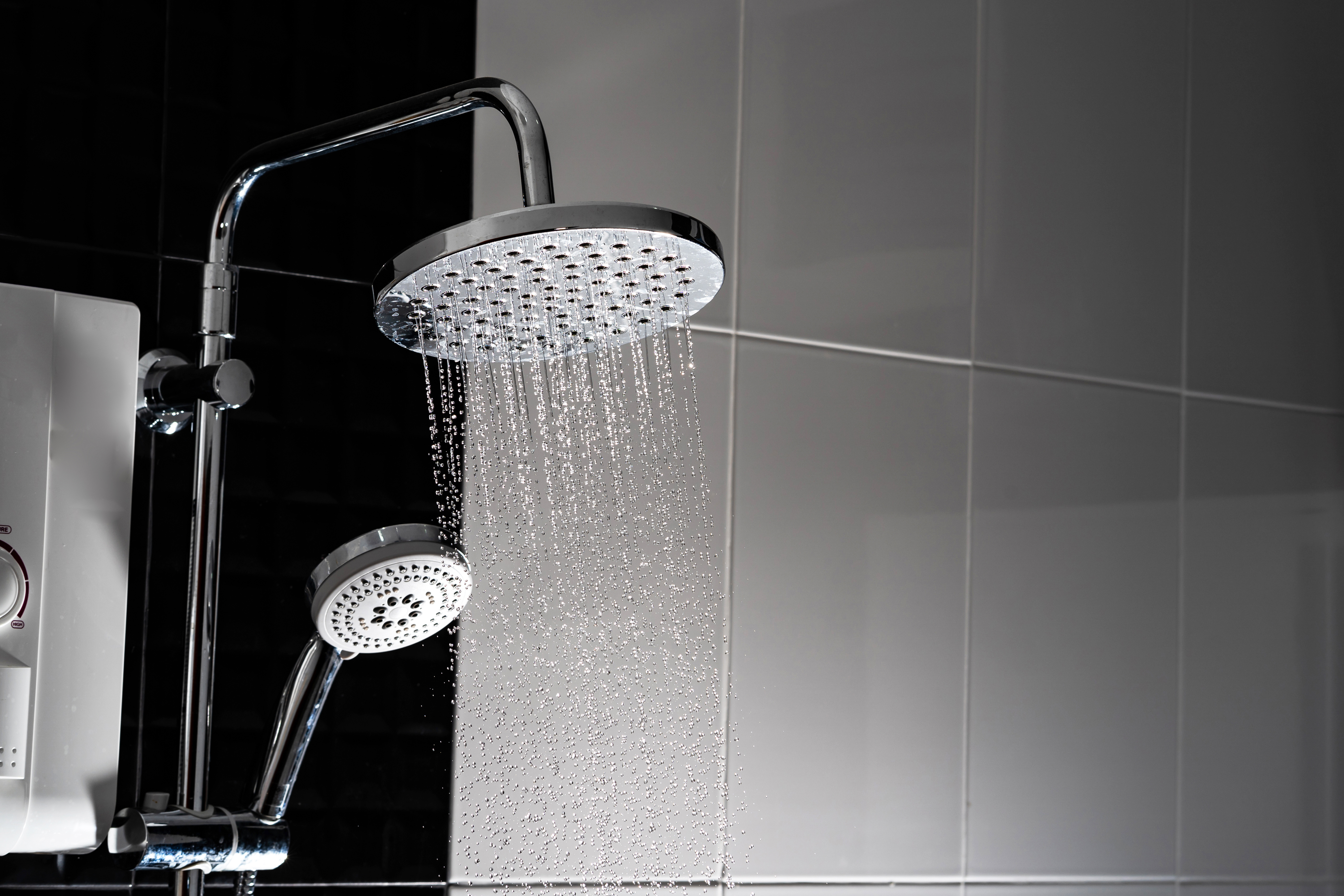 Robinets de douche dans les salles de bains modernes
