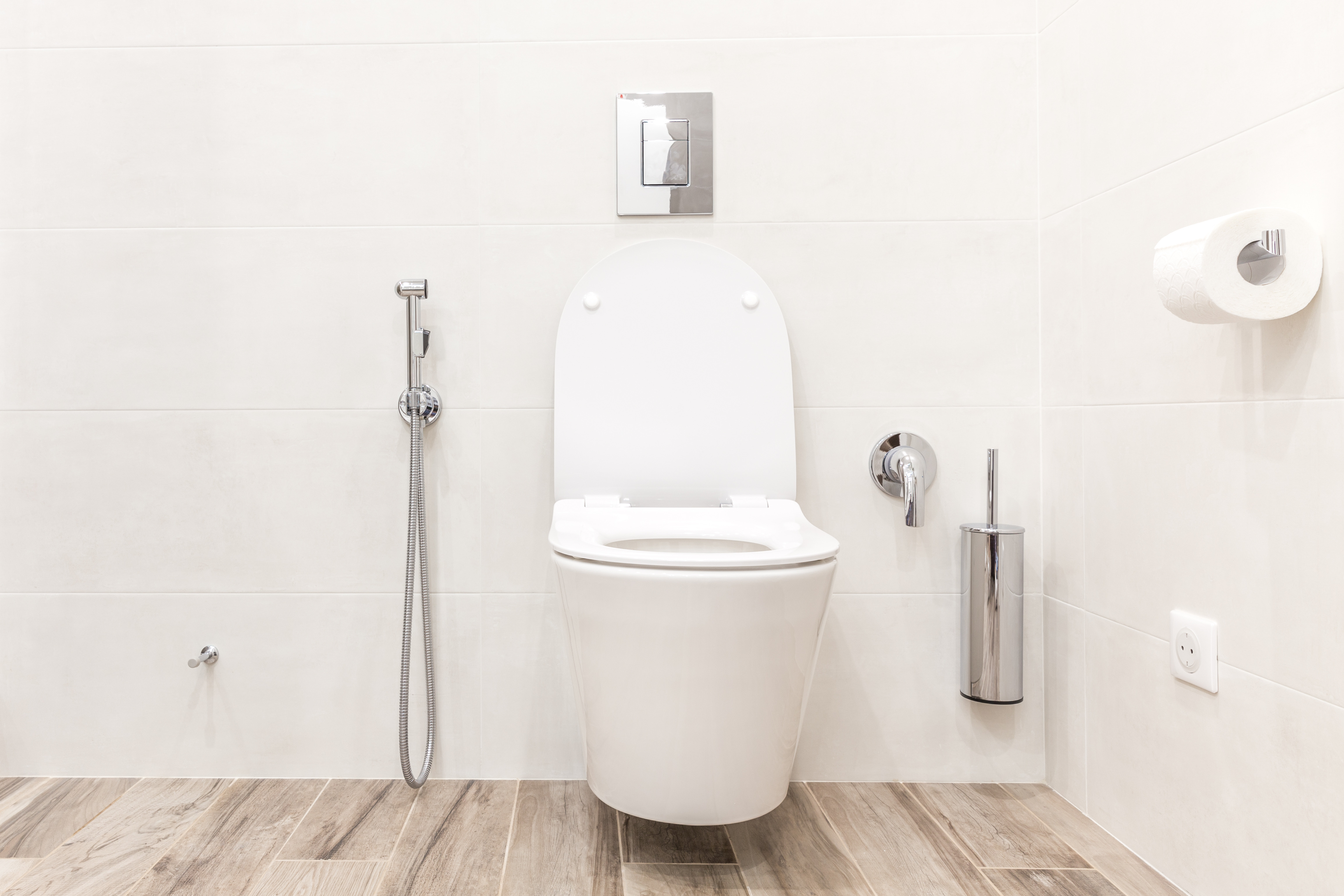 Où placer le contenant pour la brosse WC ?