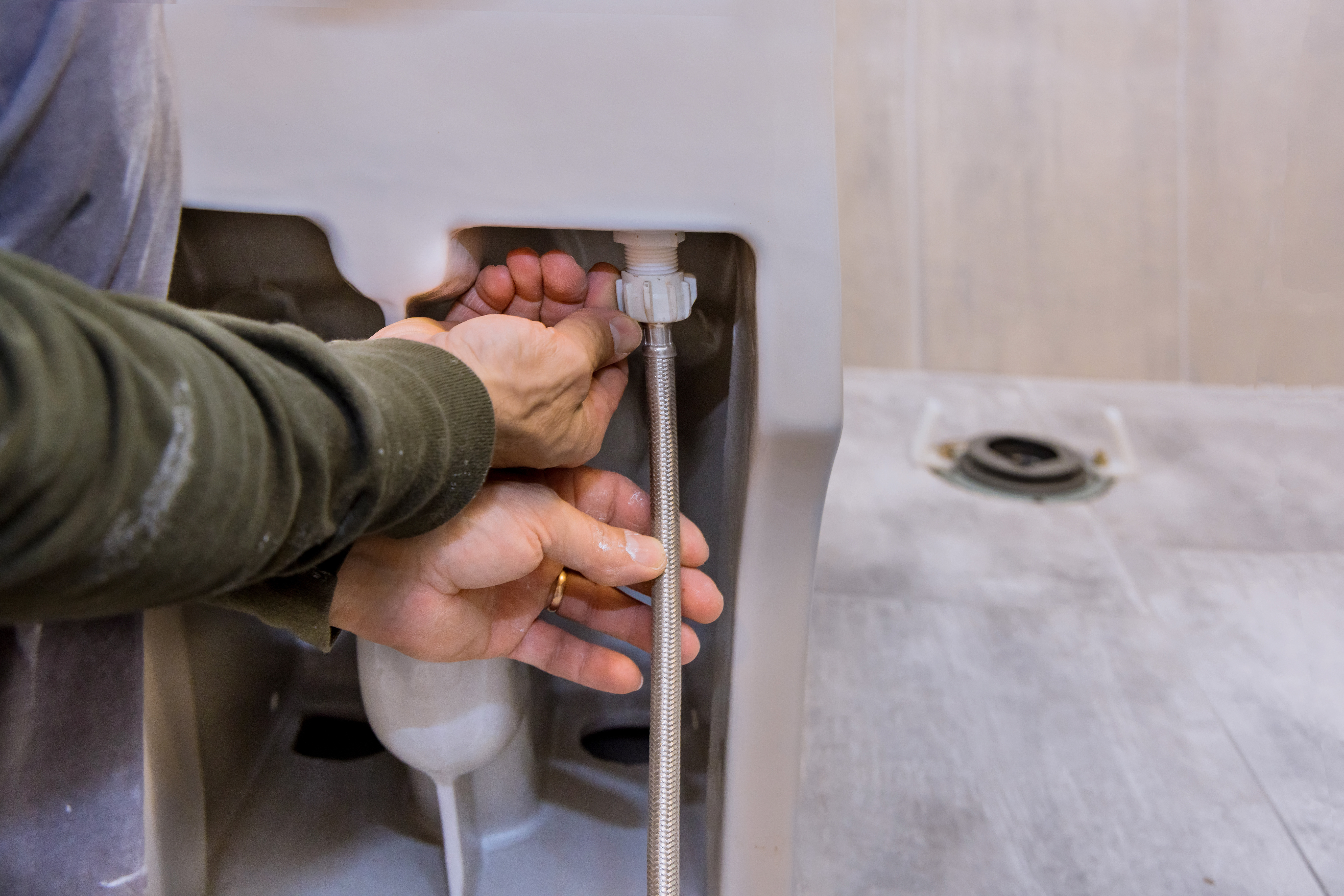 Comment installer un cadre encastré pour WC?