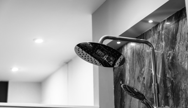 Aménagement noir et blanc dans votre salle de bains