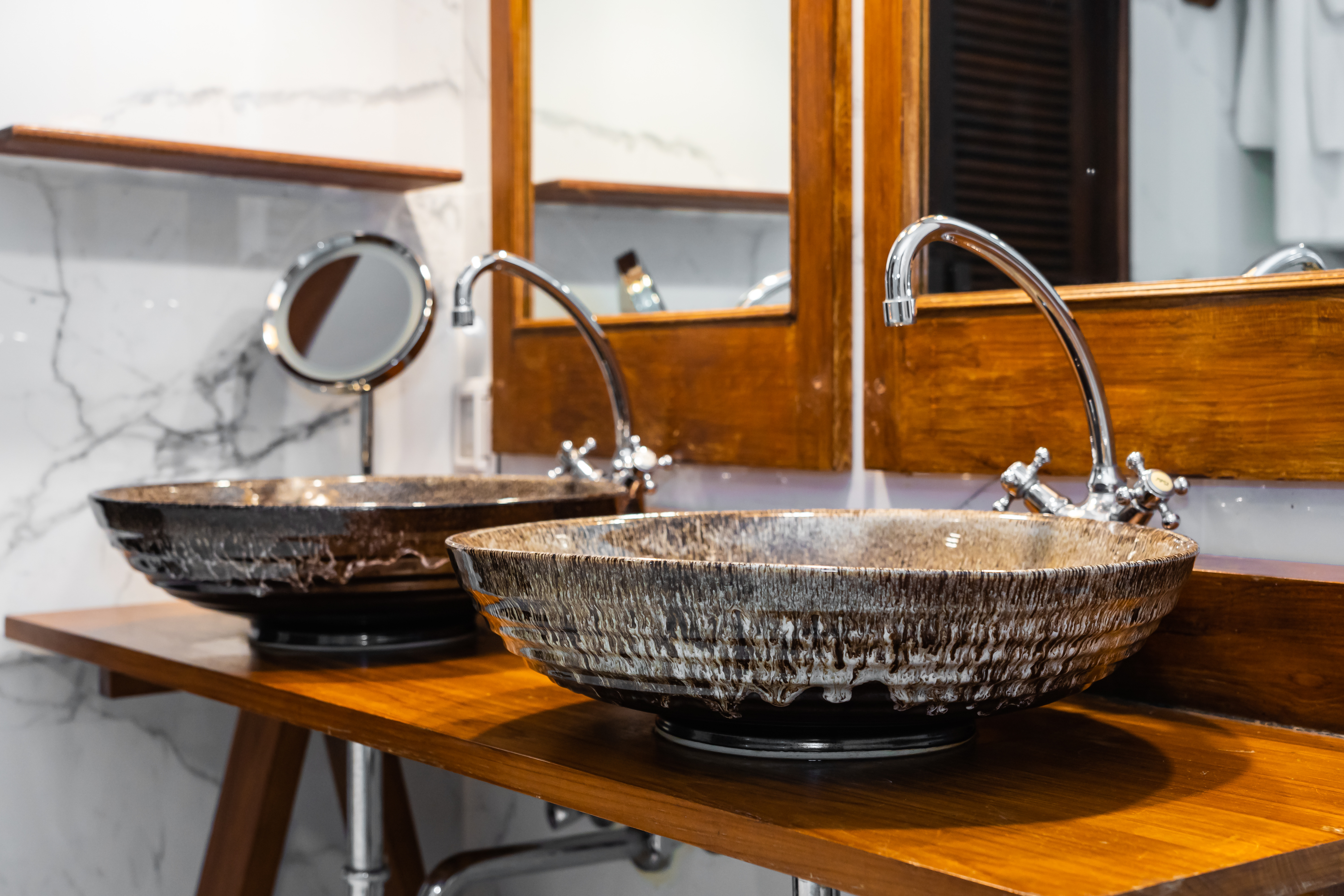 Comment entretenir un lavabo à poser?