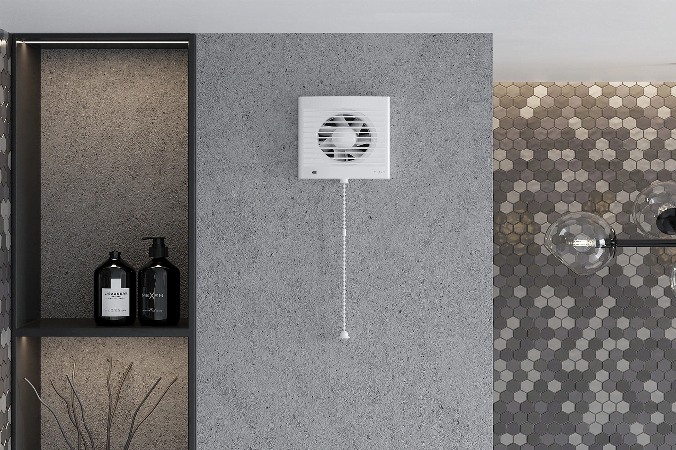 Un ventilateur de salle de bain peut-il être au-dessus de la douche ?