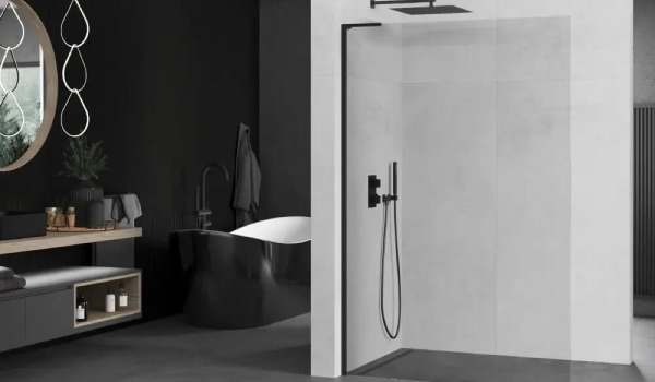 Douche à l'italienne - vaut-il la peine de faire une douche ouverte ? Avis, avantages et inconvénients de la cabine de douche à l'italienne