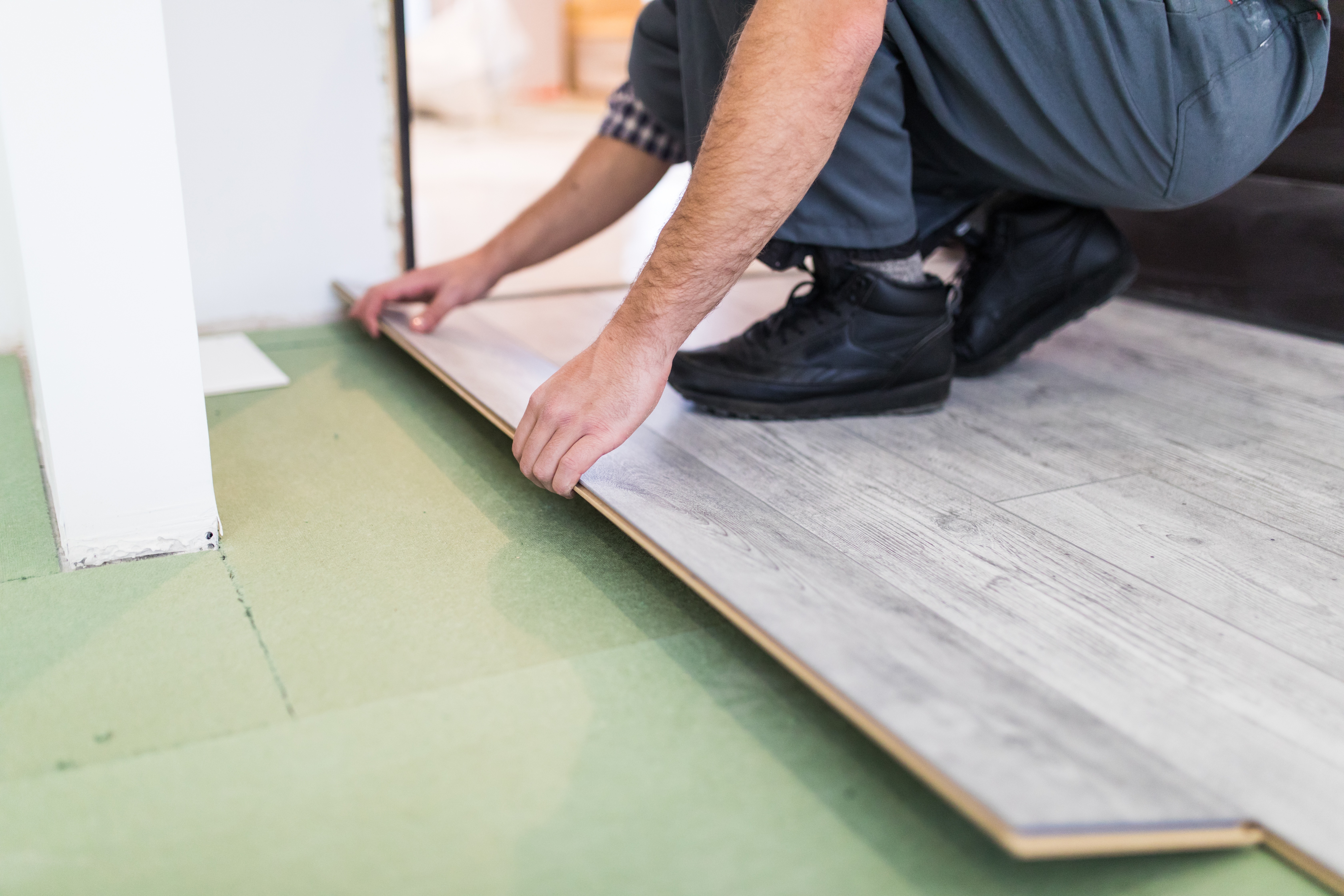 Quel sous-plancher pour les panneaux en vinyle ?